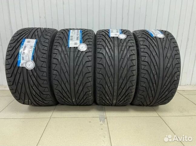 Triangle TR968 245/35 R20 91V