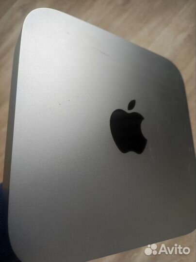 Apple mac mini 2018 i3 8GB SSD 121Gb