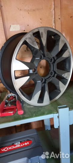 5 дисков в идеальном состоянии радиус 17