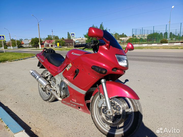 Kawasaki zzr 400-2