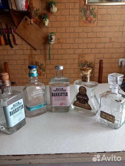 Бутылка стеклянная 0,5л. 0,7л. 1л