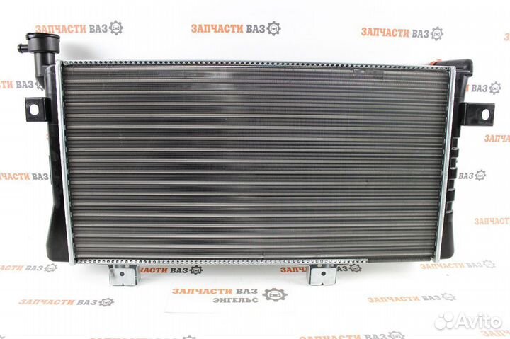 Радиатор охлаждения Нива Новый