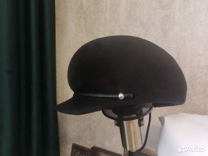 Кепка женская черная