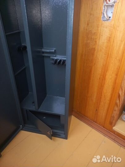 Оружейный шкаф на 5 стволов