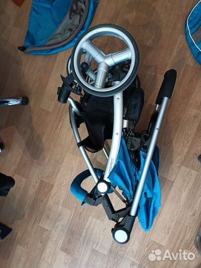 Коляска прогулочная