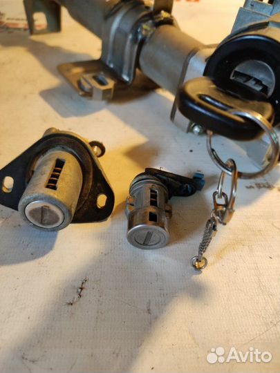 Рулевая колонка с замком зажигания Chevrolet Lanos