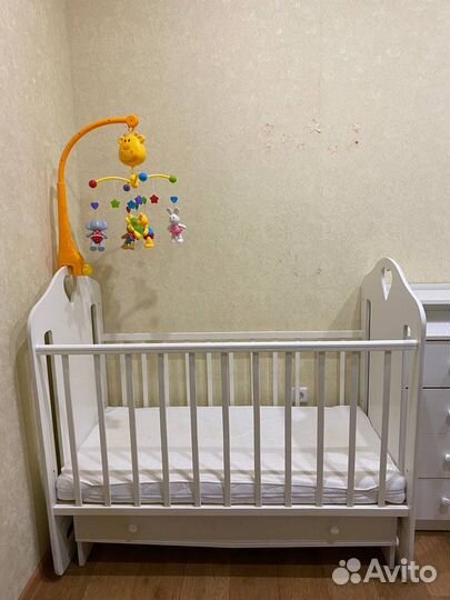 Детская кроватка