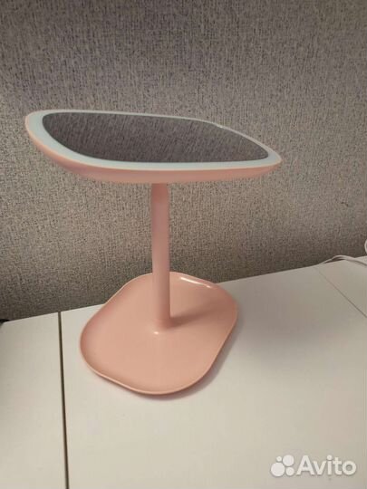 Зеркало с подсветкой настольное