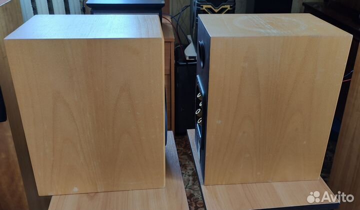 Колонки полочные Monitor audio silver S1