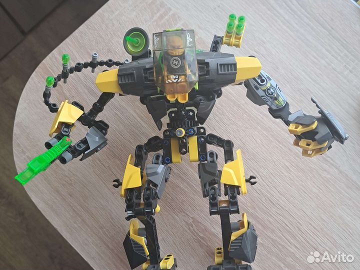 Lego фигурка