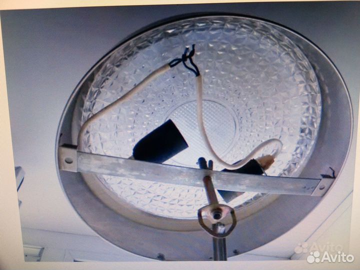 Светильник потолочный бу