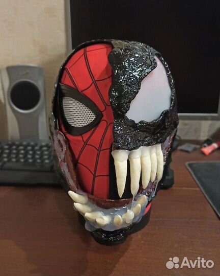 Venom Carnage mask