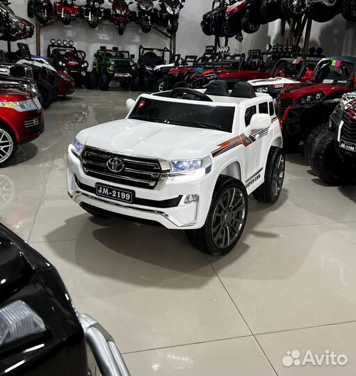 Детский электромобиль