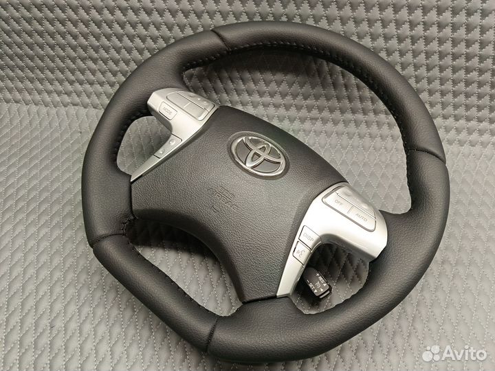 Руль на toyota camry 40. Анатомический. Новый