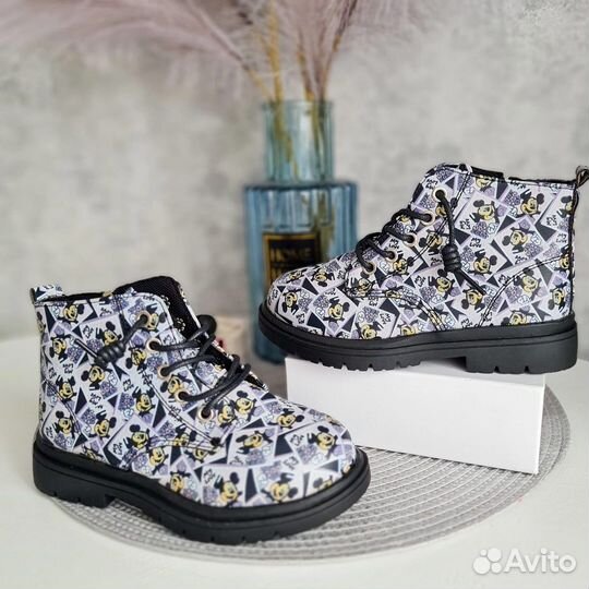 Ботинки для девочки