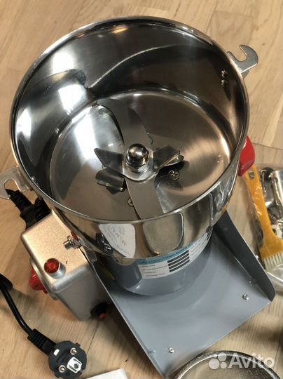 Мельница для муки, специй, зерна, сахара