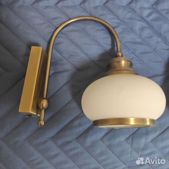 Настенный светильник бра