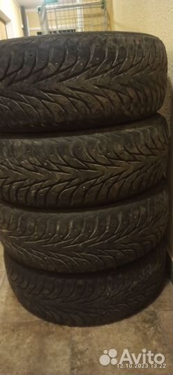Yokohama Ice Guard Stud IG55 215/60 R17 103T