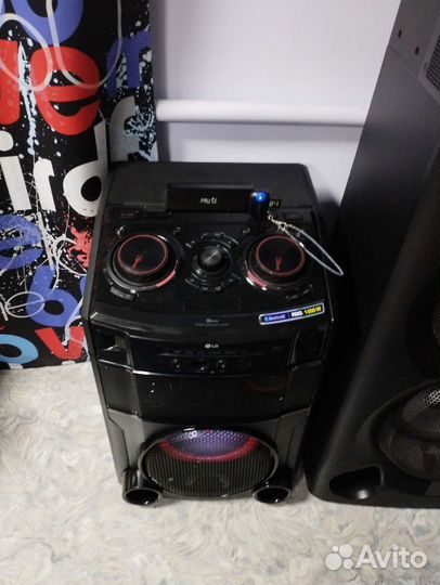 Колонка LG OM7550K