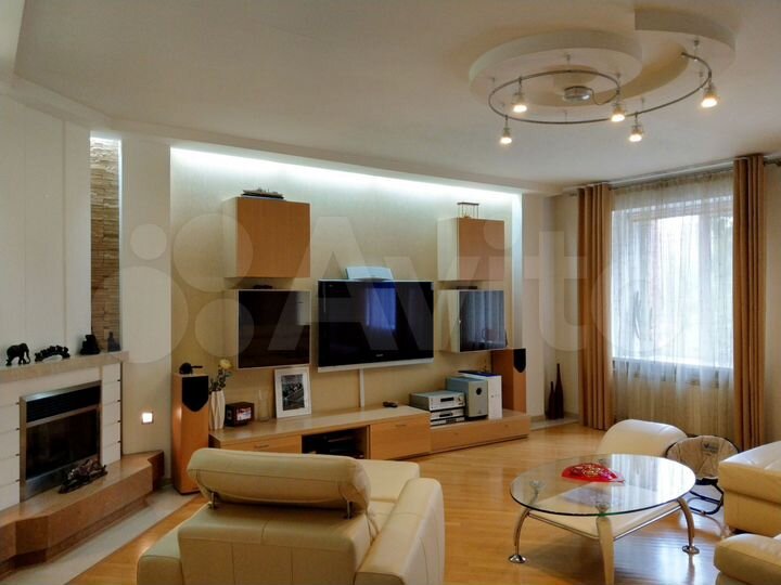 4-к. квартира, 152,6 м², 2/9 эт.