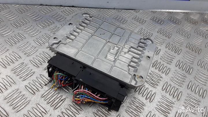 Блок управления двигателем Mitsubishi Montero/Paje
