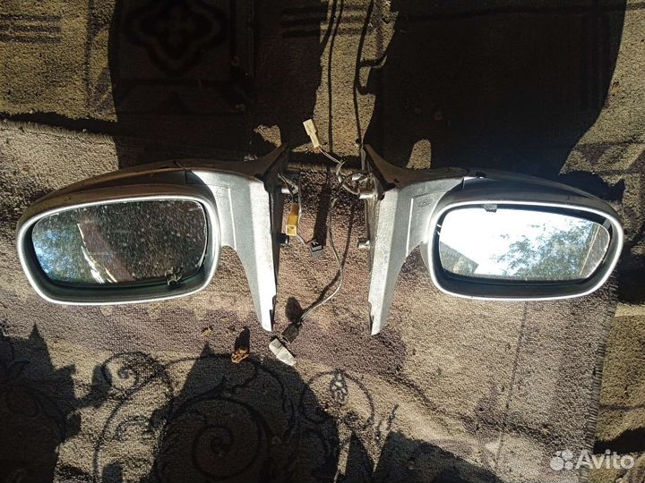Зеркала на газ 31105