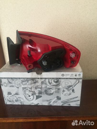 Фонарь задний левый в крыло.a4b8