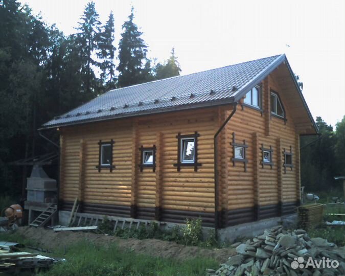 Оцилиндрованное бревно дома бани