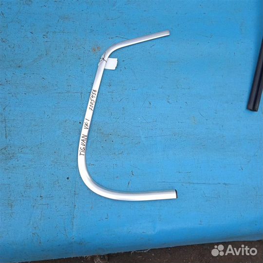 Молдинг стекла VW Tiguan (2011-2016)