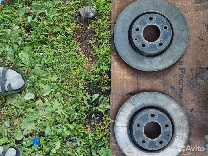 Диски тормозные вентилируемые передние