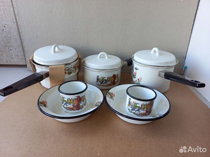Набор эмалированной посуды СССР