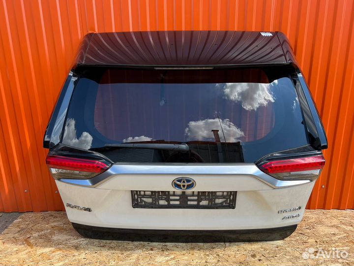 Крышка багажника Toyota RAV-4 5 поколение
