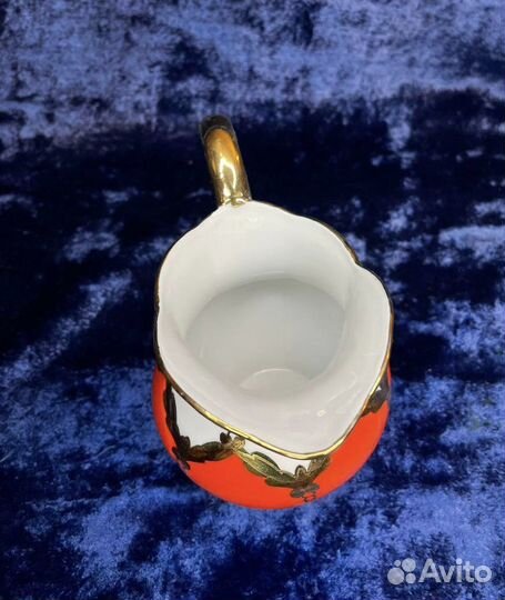 Молочник фарфоровый