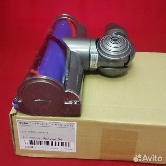 Электрощетка с прямым приводом dyson V7