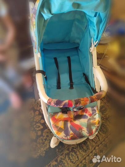 Прогулочная коляска