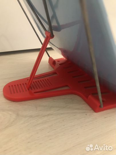 Подставка для учебников