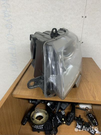 Фара левая галоген шкода суперб-2