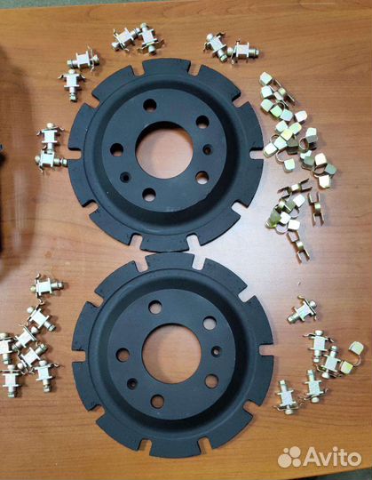 Крепеж Brembo + центра от дисков Lamborghini