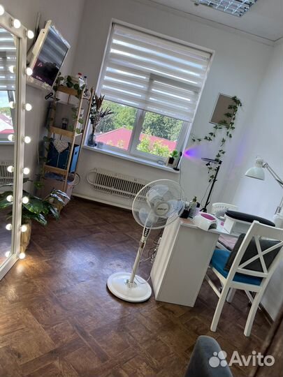 Аренда для мастера маникюра