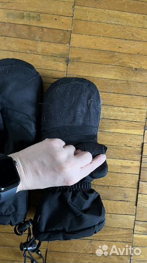 Горнолыжные перчатки