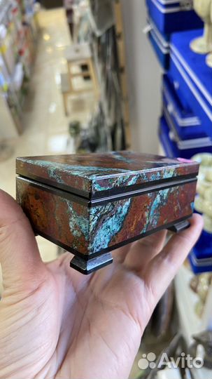 Шкатулка из натурального камня - заринит