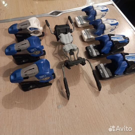 Крепления для горных лыж atomic