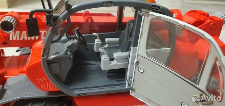 Bruder Manitou погрузчик