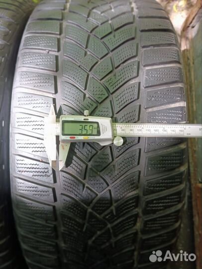 Goodyear UltraGrip Performance 235/45 R18 98V