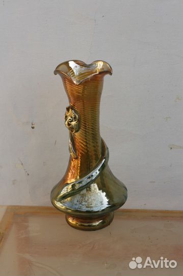 Ваза стеклянная настольная с люстром