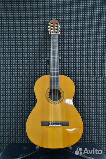 Гитара yamaha c40