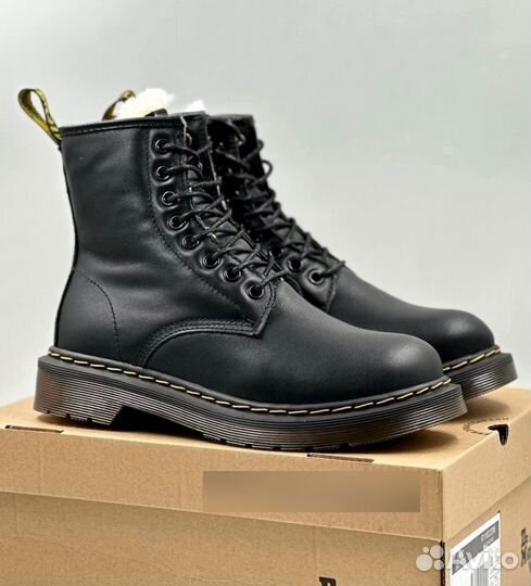 Черные Dr. Martens 1460 для стильного образа