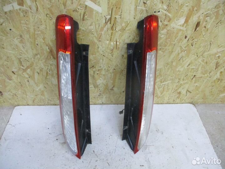 Фонарь задний Форд Фокус 2 хэтчбек рестайлинг
