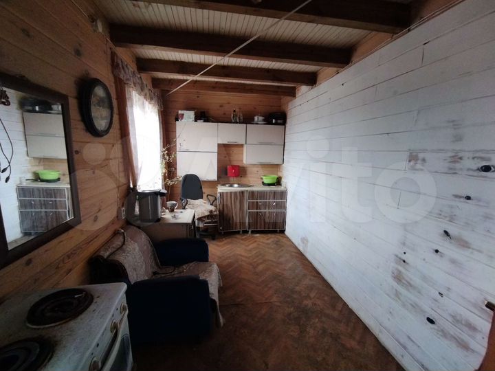 Дом 50 м² на участке 8 сот.