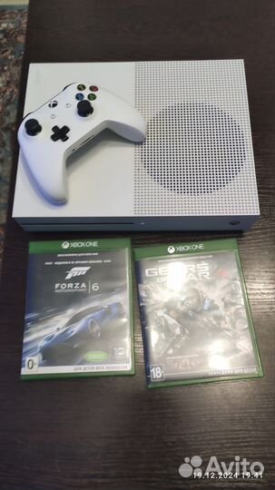 Xbox One S 500 gb